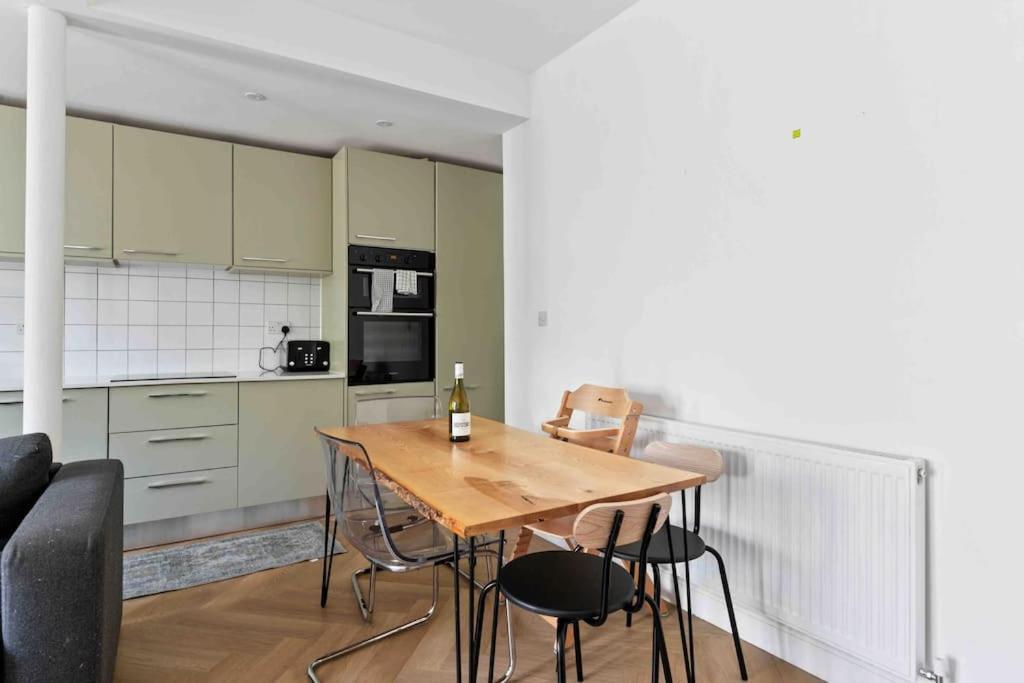 Modern 3 Bed Apartment In Tottenham 伦敦 外观 照片